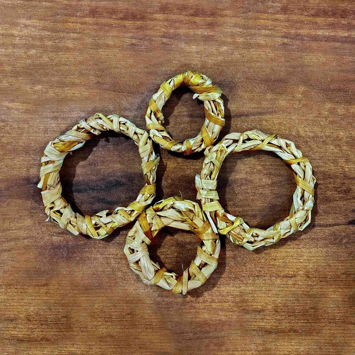 Organic Handwoven Hay Chew Rings for Small Animals (Pack of 4) – Perfect for Rabbits, Guinea Pigs, Hamsters, Chinchillas, and Gerbils – Chew Toy to Promote Dental Health